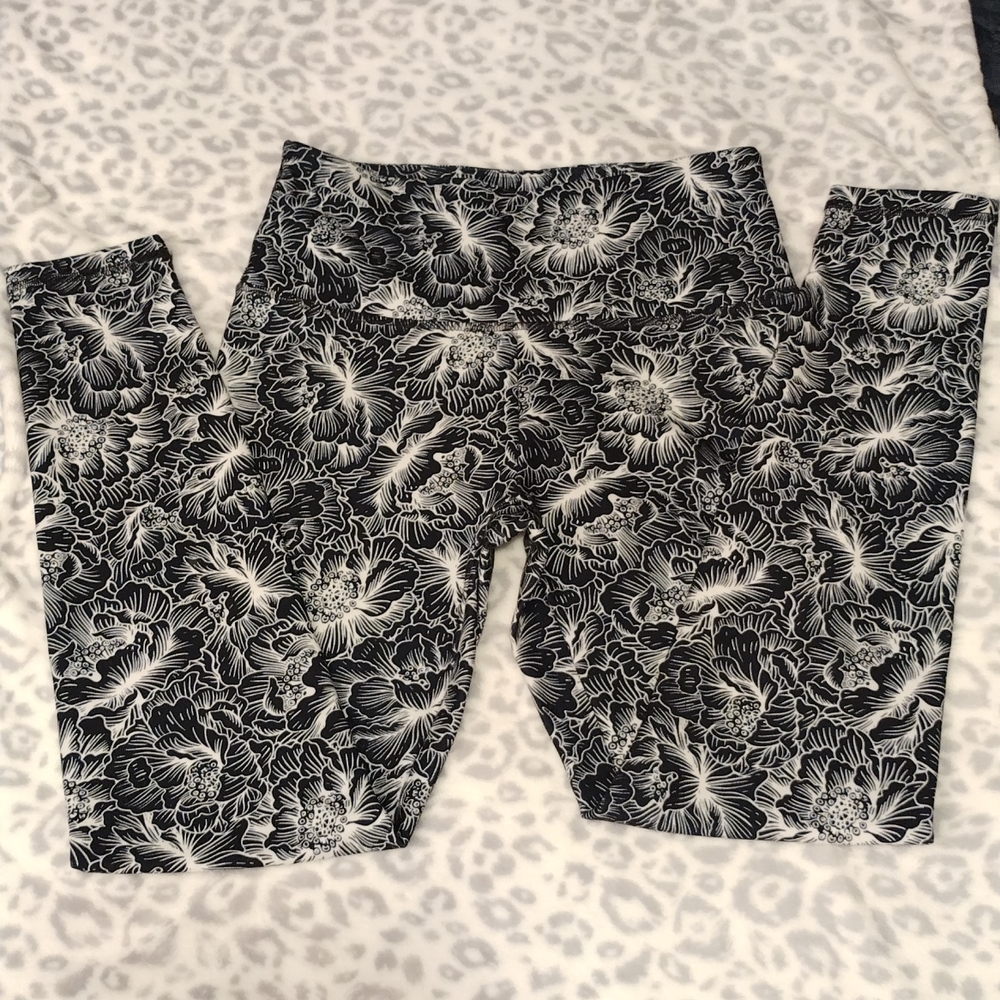 Beautiful floral leggings